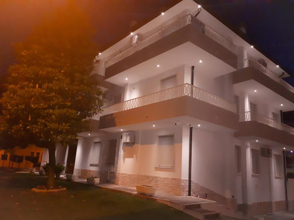 ソットマリーナ Palazzina Del Soleヴィラ エクステリア 写真
